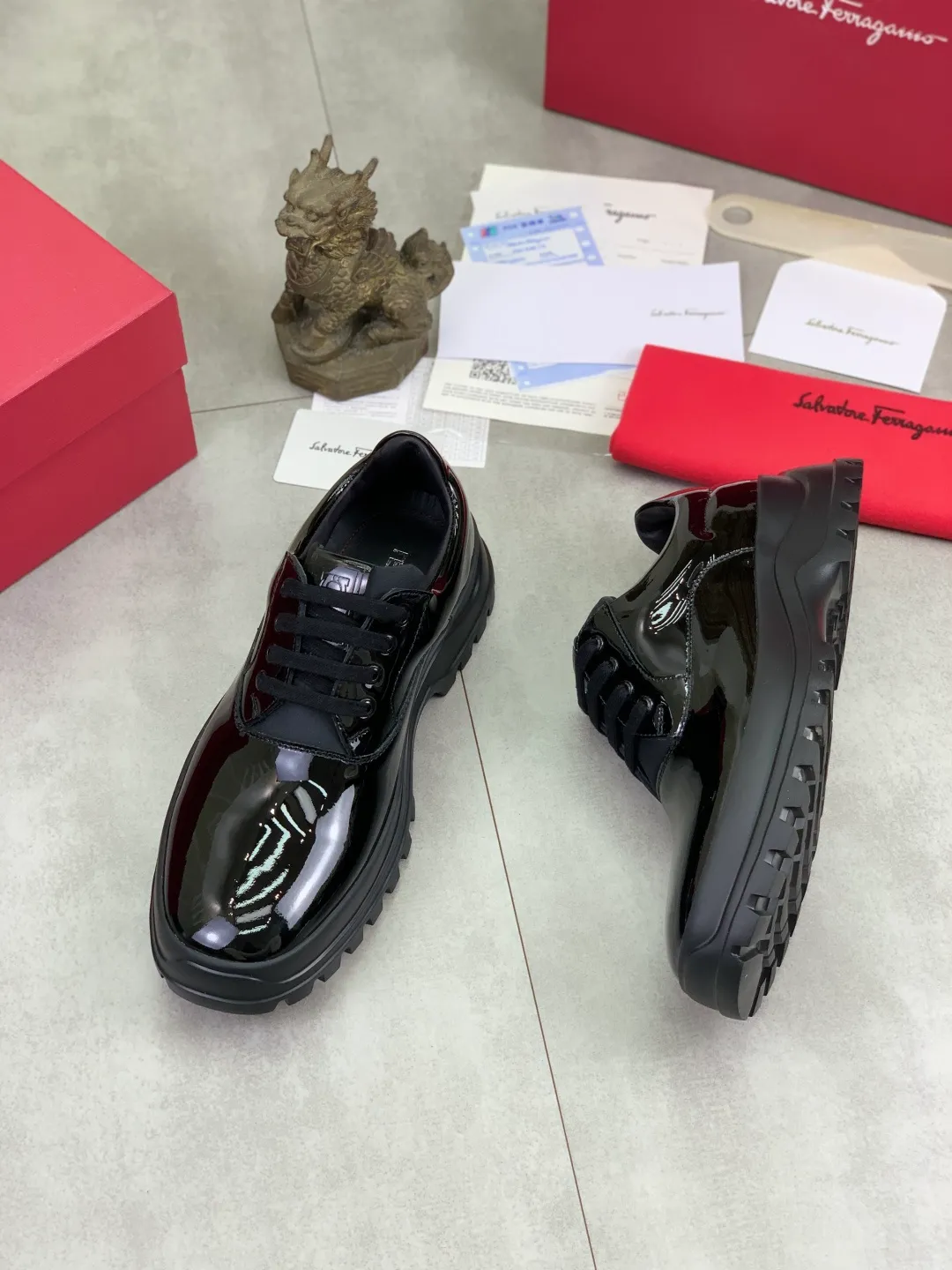 Men's men's shoes💰P640💰【New style】High quality water-dyed cowhide 🆘【Salvatore Ferragamo】Ferragamo's latest casual business leather shoes for men! Listed simultaneously! The fabric is made of specially imported original calfskin, and the interior is made of imported water-dyed cowhide. It is absolutely luxurious and leads the fashion trend. High-end foam outsole, matching sizes: 38-44 (45 and 46 can be customized) 4️⃣ colors available
